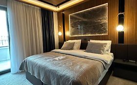 Hotel Macedonia Square